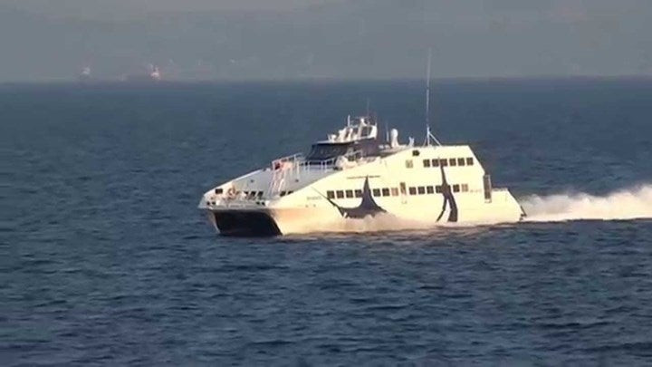 Πρόσκρουση του πλοίου Sea Jet 2 στο λιμάνι της Σίφνου – Δύο ελαφρά τραυματίες